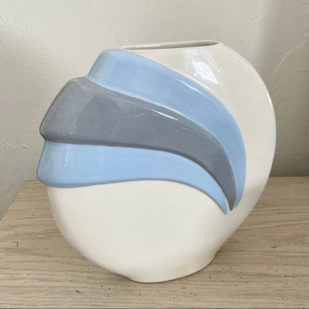 Vintage 1980s Art Deco Style Cornflower Blue and Cream Flat Round Ceramic Vase